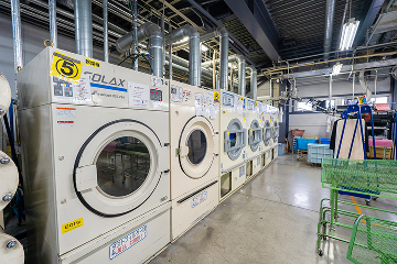 クリーニング工場の洗濯工程